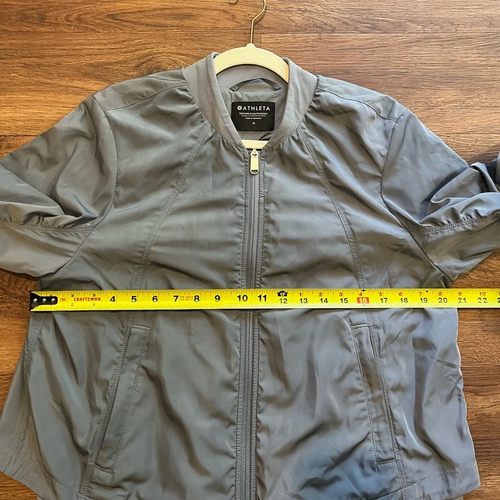 ATHLETA Wayfarer Bomber Jacket Performance Workout Gym Sporty Gray Blue … - Picture 12 of 16